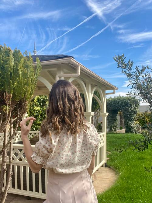 Blouse écrue fleurie