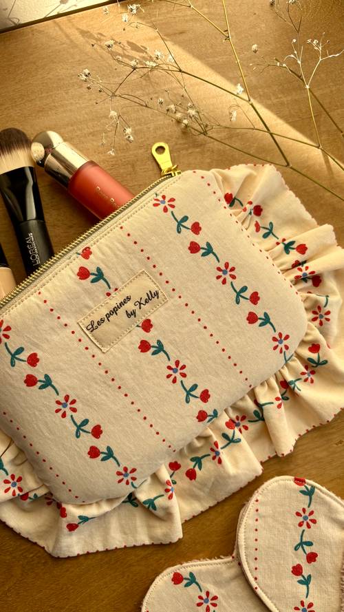 Pochette à volants Charlotte 4