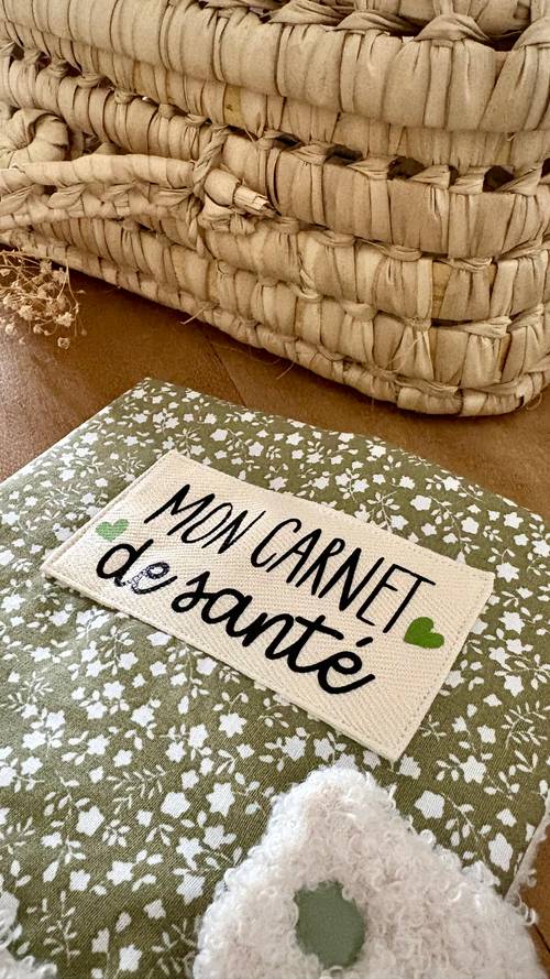 Protège carnet de santé Esmé 2