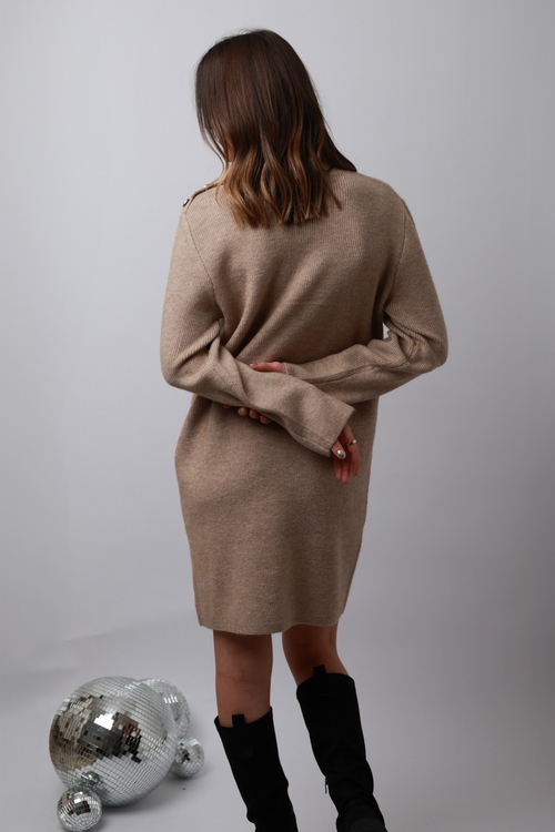 Robe pull taupe 3