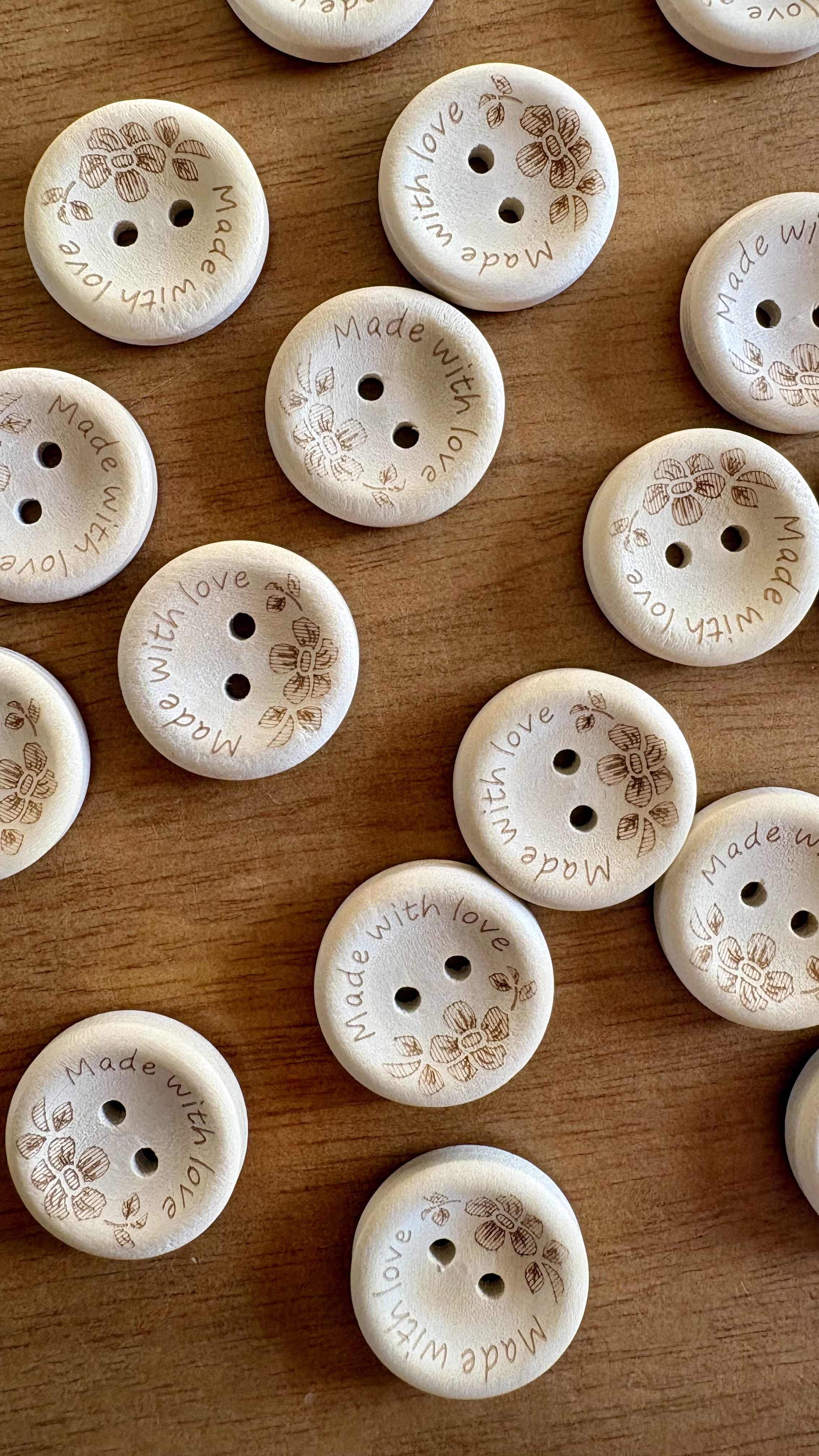 Bouton Made with love